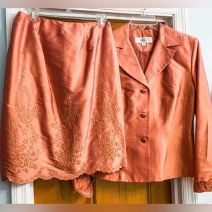 Oleg Cassini Stunning Vintage 100% Silk Shantung Peach Suit VINTAGE Size 6